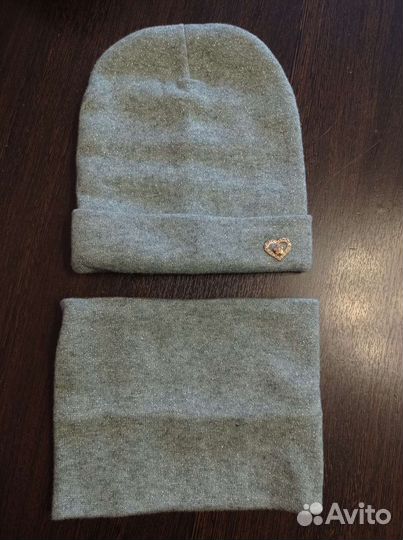 Комплект шапка и снуд новый