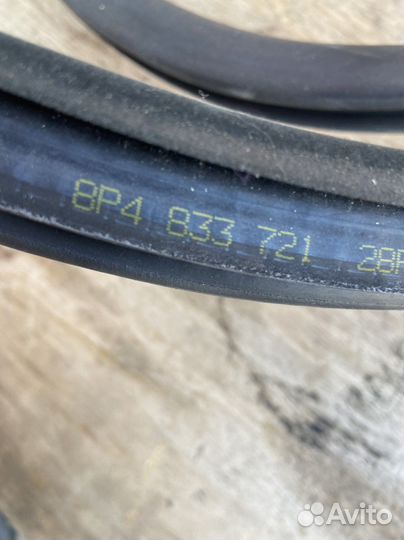 Уплотнитель задней двери Audi A3 8P