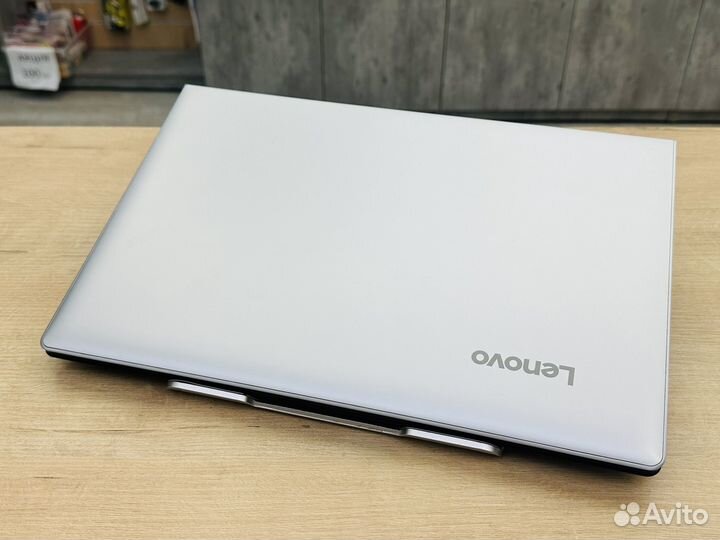 Новенький Lenovo 4 ядра Intel N4200/8 RAM/Radeon