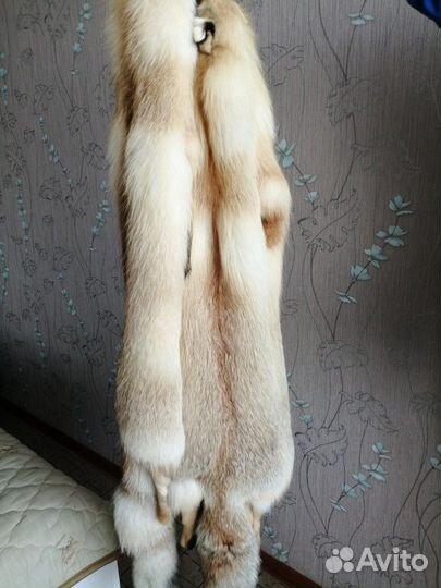 Продам шкуры лис