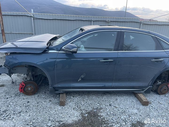 Geely Preface 2.0 AMT, 2023, битый, 27 000 км