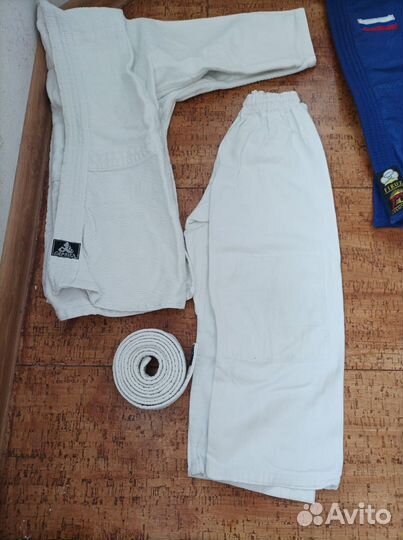 Продам кимоно, имеется 2 шт, Хорошее состояние