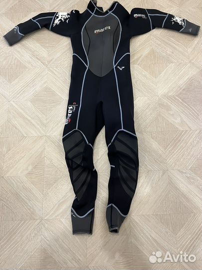 Гидрокостюм