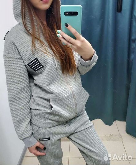 Спортивный костюм