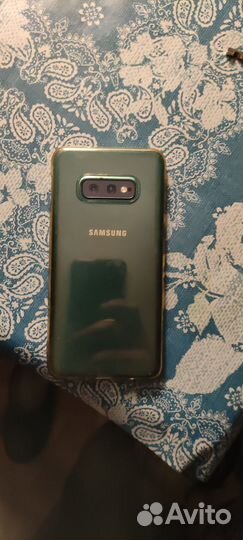 Samsung Galaxy S10e, 6/128 ГБ