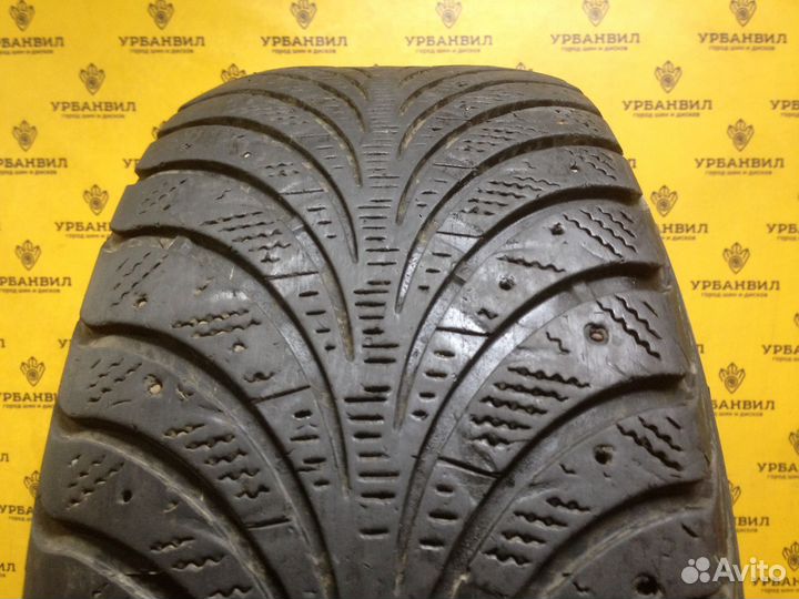 Goodyear UltraGrip Extreme 225/55 R16 95T