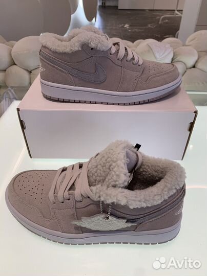 Кроссовки Nike Air Jordan 1 Low Sherpa Оригинал