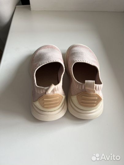 Кроссовки zara 24