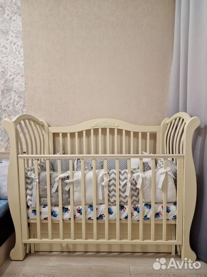 Детская кровать гандылян с маятником