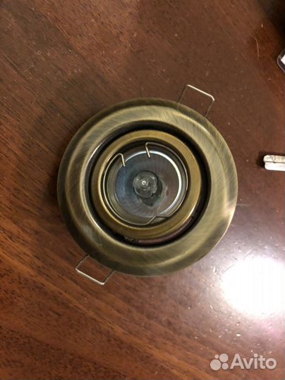 Светильник точечный