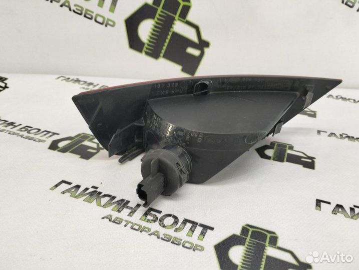 Фонарь противотуманный задний правый Ford Focus