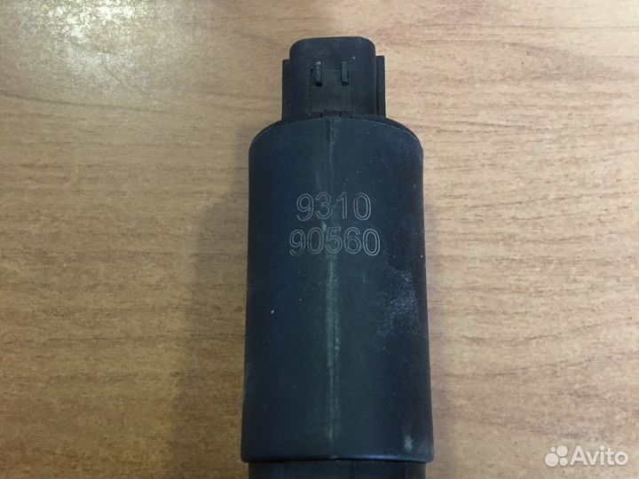 Моторчик омывателя TOY Avensis T250 / Corolla 2006