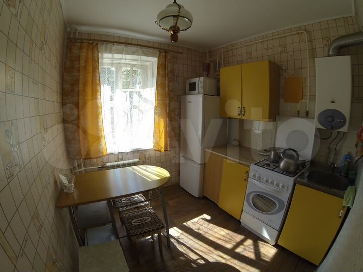 2-к. квартира, 45 м², 1/4 эт.