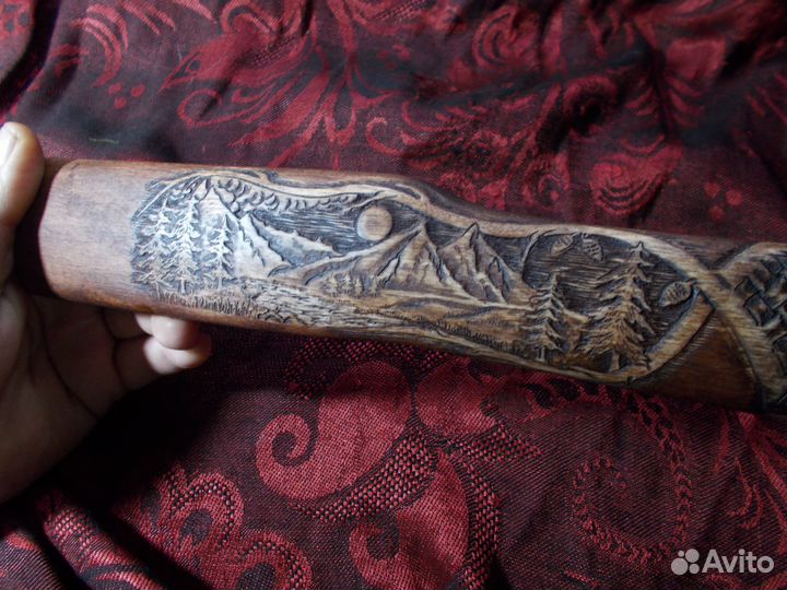 Топорище резное,под подарочный топор