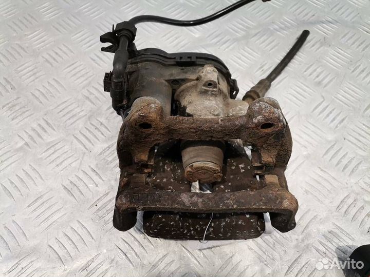 Суппорт тормозной задний правый Mercedes-Benz W246