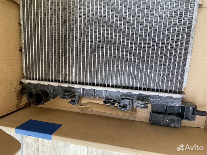 Радиатор охлаждения GM Шевроле т300 авео б/у