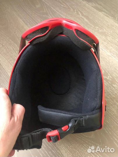 Шлем горнолыжный