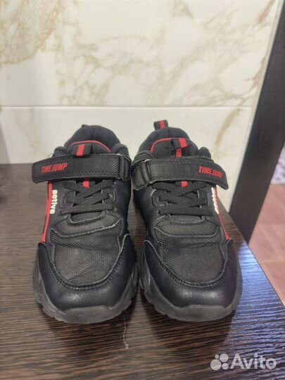 Кроссовки timejump