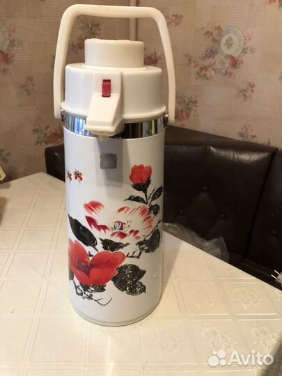 Термос с помпой