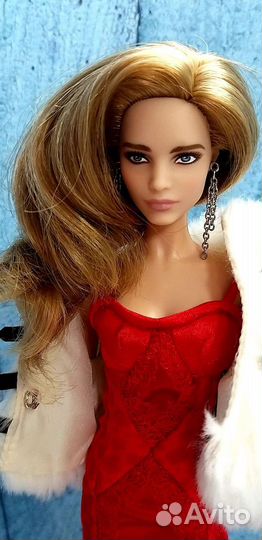 Коллекционная кукла 
