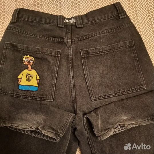 Джинсы широкие