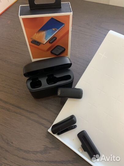 Петличный микрофон для iPhone bluetooth беспроводн