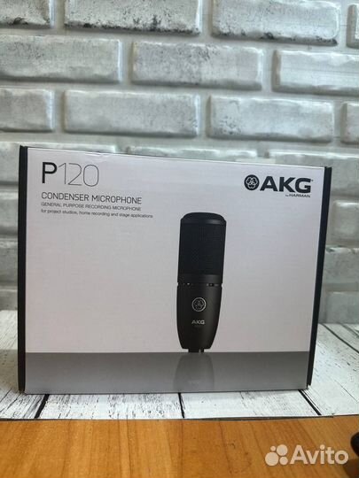Студийный микрофон akg