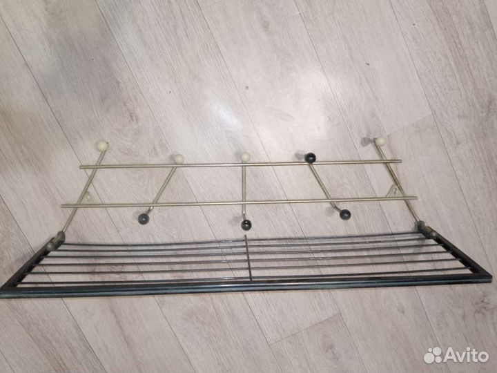 Вешалка в прихожую