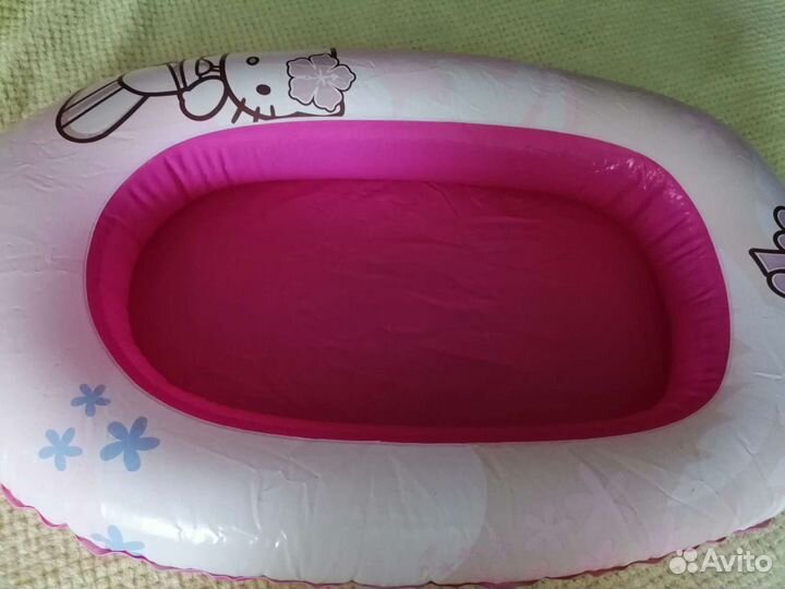 Детский надувной бассейн