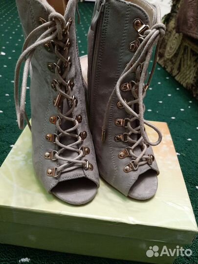 Босоножки женские 35 размер новые