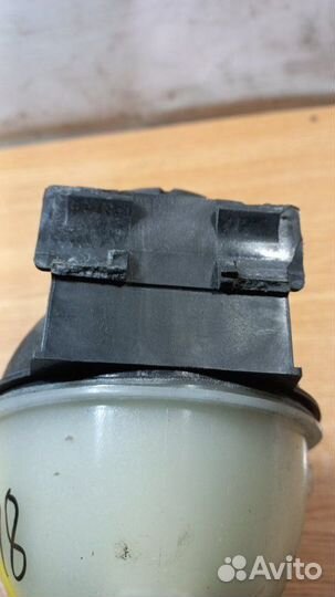 Бачок расширительный Mercedes-Benz C-Class C180