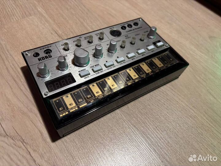 Korg Volca Bass