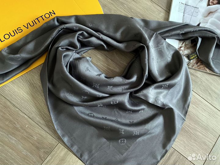 Платок Louis Vuitton