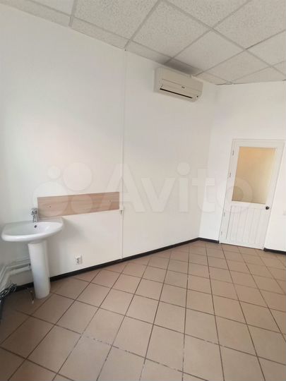 Офис с водой, 1 этаж, круглосуточный доступ, 12 м²