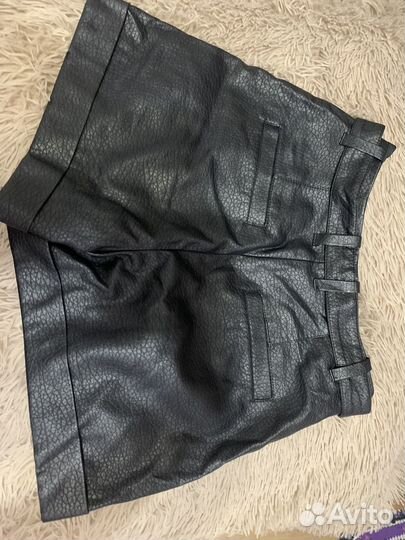 Кожаные шорты
