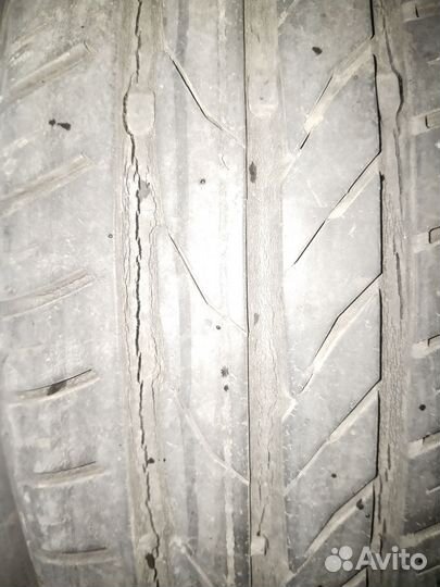 Accelera M/T-1 175/70 R13 82D