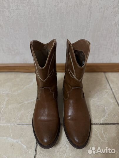 Полусапоги казаки женские