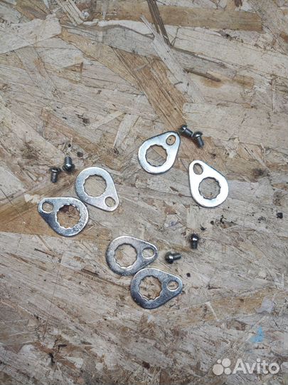 Фиксатор болта амортизатора Иж