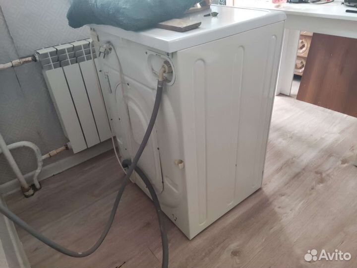 Стиральная машина indesit