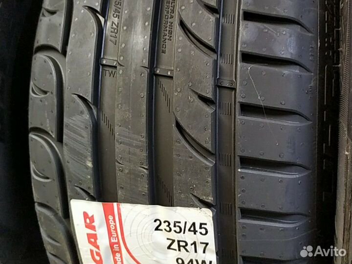 Tigar UHP Ultra High Performance 235/45 R17