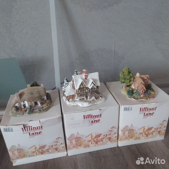 Домики Lilliput lane. Июль