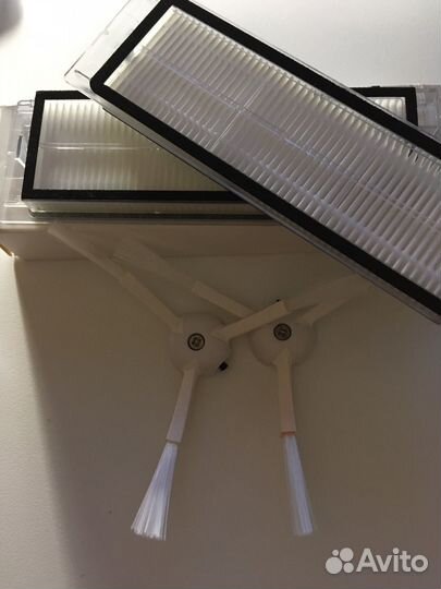 Набор фильтров и щёточек для робота-пылесоса