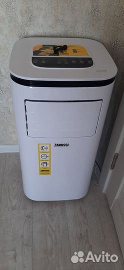 Кондиционер мобильный Zanussi zacm-09SN/N1 белый