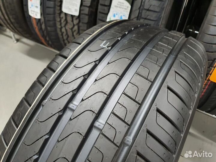 Pirelli Cinturato P7 235/45 R18