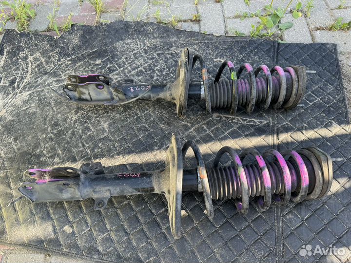 Toyota camry 40 амортизатор задний в сборе