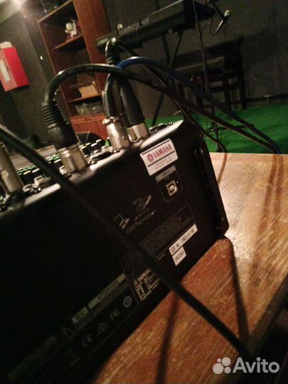 Микшерный пульт yamaha