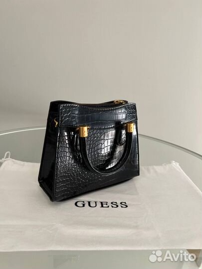 Сумка новая оригинальная Guess