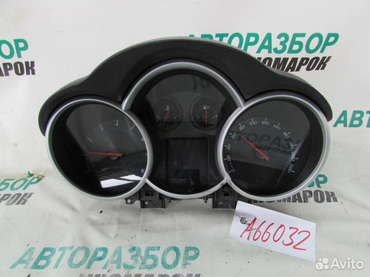 Панель приборов для Chevrolet Cruze 1 2009-2016г