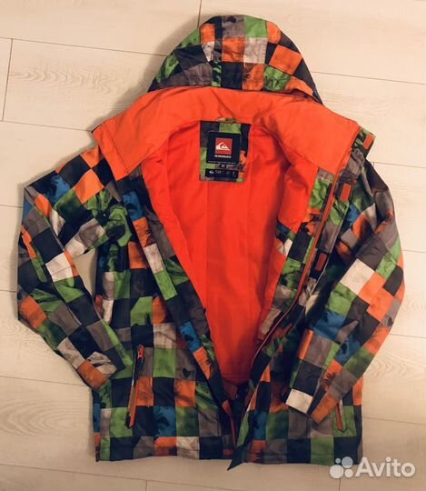 Горнолыжная куртка