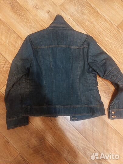 Джинсовая куртка